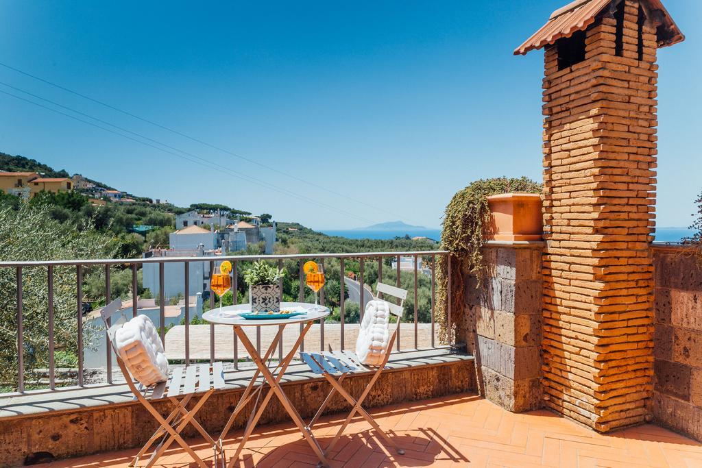 Villa Carolina Sorrento With Sea View Jacuzzi And Pool מראה חיצוני תמונה